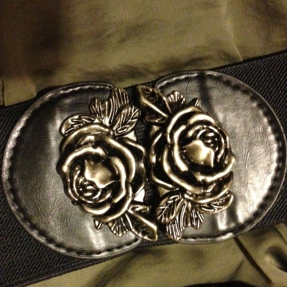 🎉🎉🎉HOST PICK 8/31🎉🎉🎉 - Picture 3 of 3