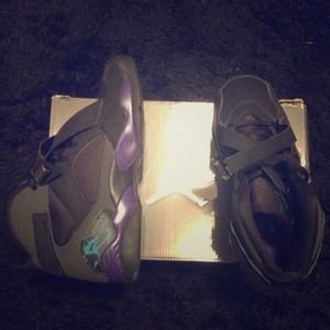 Oh hold for HALEY💙💜👟