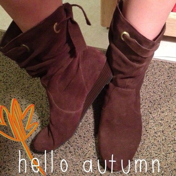 🍂🍃Suede Chocolate Booties🍃🍂