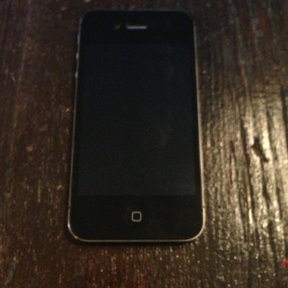 iPhone 4S