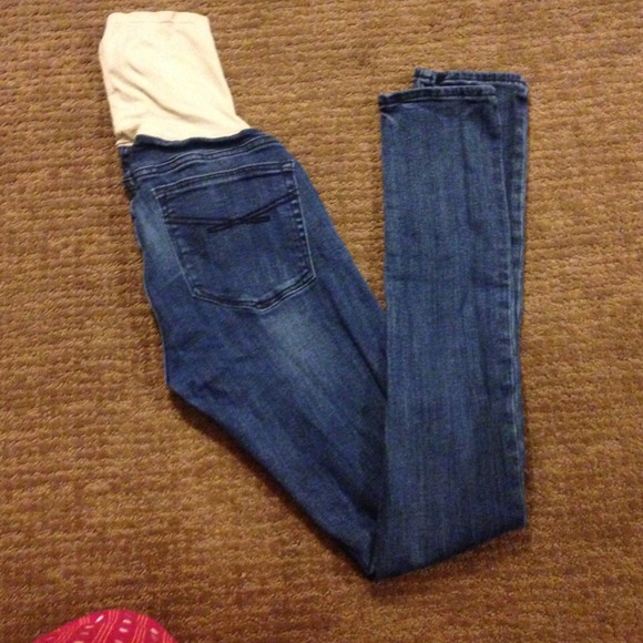 💥💥SOLD💥💥 Gap maternity jeans