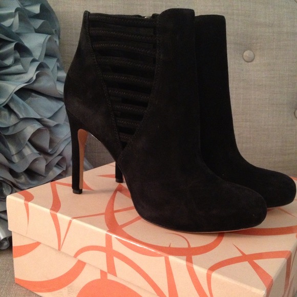 XXX SOLD XXXX Via Spiga booties