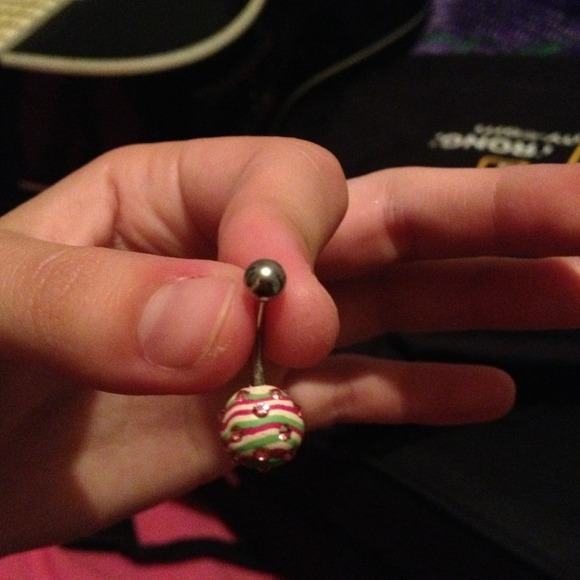 3 BELLY RINGS!!!❤🎀 - Picture 3 of 4