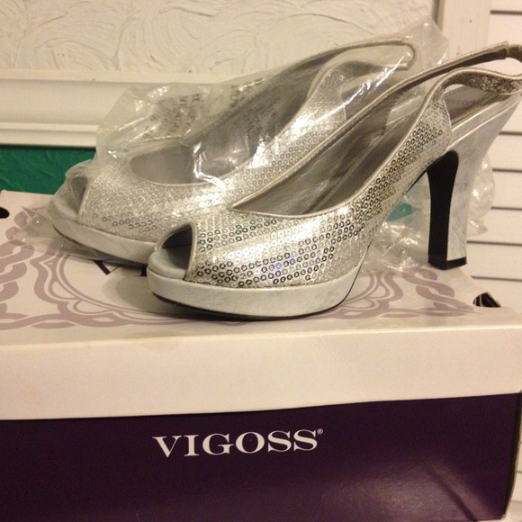 Silver sequins heels