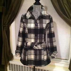 Button down black and white plaid winter coat