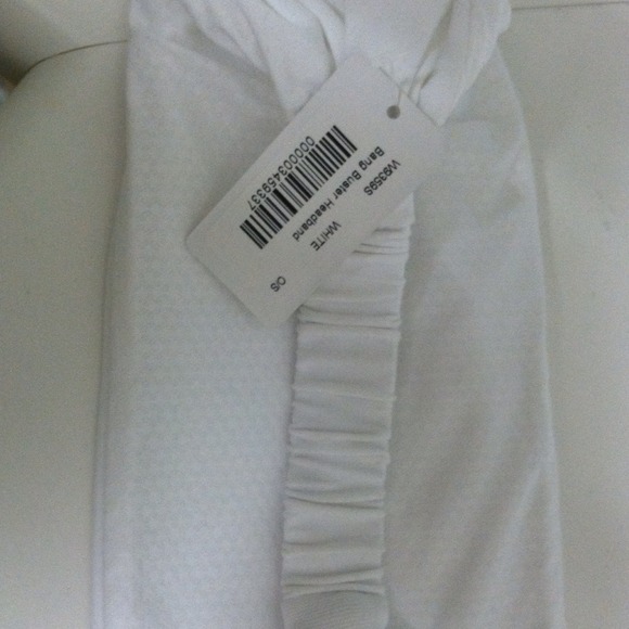NWT Lulu Bang Buster White