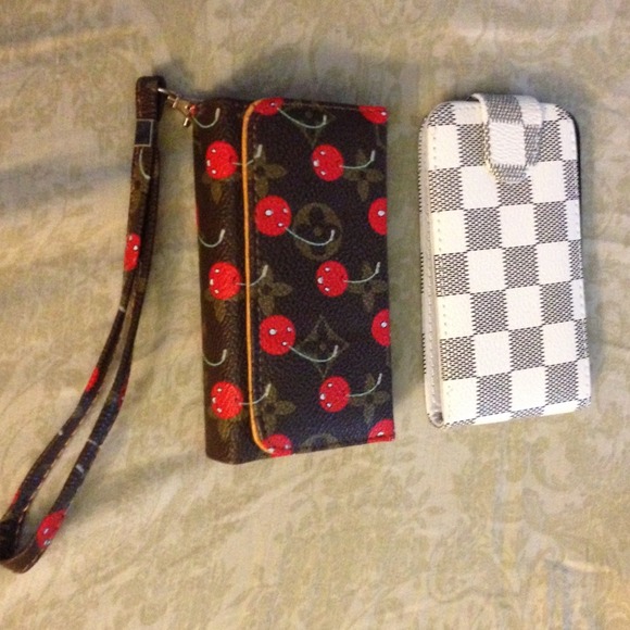 I phone 4 case holders