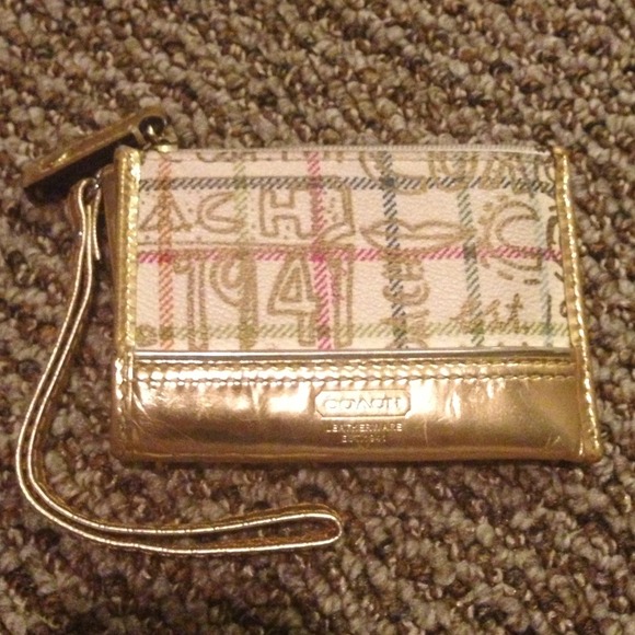 Coach Wallet with detachable wrist strap