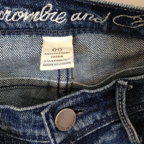 🎉Host Pick🎈 A&F stretchy skinnies size 00 - Picture 3 of 4