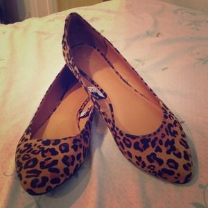 Leopard studded flats