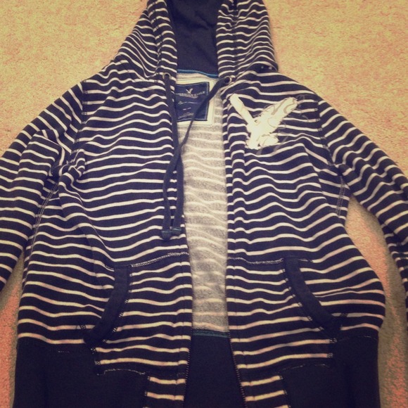 Navy blue and white striped American eagle sweater - Picture 1 of 1