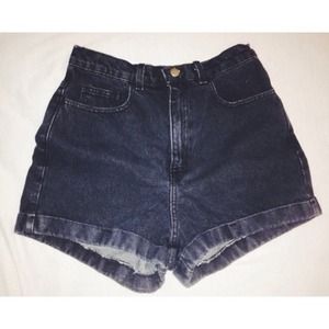 HIGH WAIST SHORTS