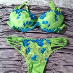 VERY SEXY 🌹Gel bra & Thong panties 🍒