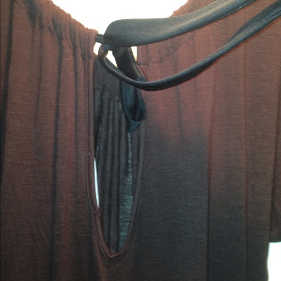 ⬇REDUCED⬇Brown Top 💖 - Picture 3 of 4
