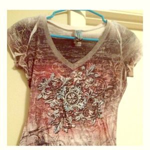 Three shirts for the price of 1 😝size large