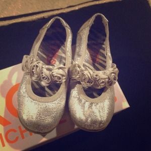 Michael Kors fabulous flats!