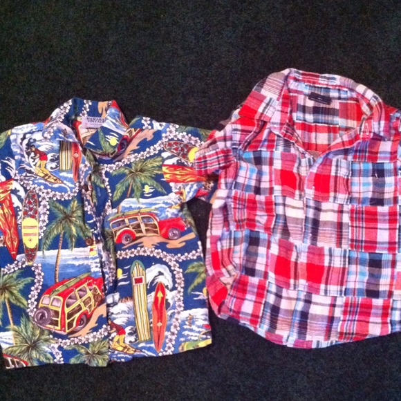 Two button up 3T shirts for boys