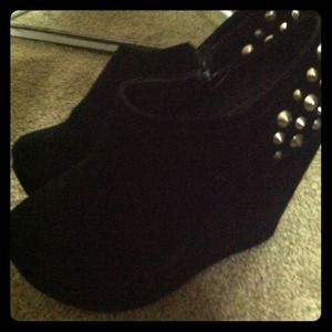 Cute studded black wedge booties (: