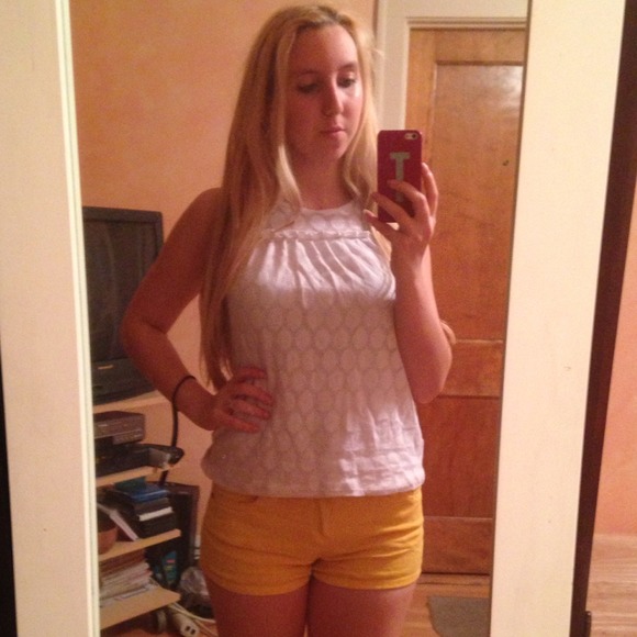 White Sleeveless Top - Picture 2 of 4