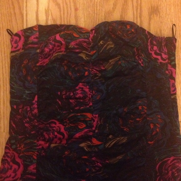 H&M dress - Picture 2 of 4