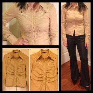 Sold! BCBG gorgeous blouse