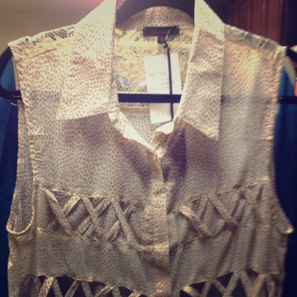 Sleeveless Top