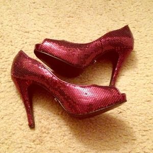 *Armani Exchange * PEEP TOE PUMPS.