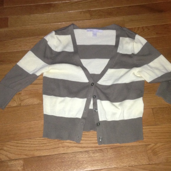 REDUCED FROM $12 Green and yellow cropped sweater