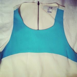 Perfect colorblock tank