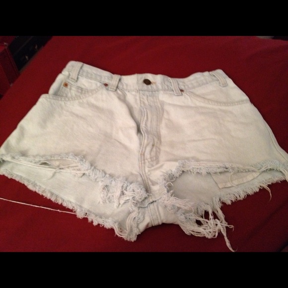Levi classic 550 cut off shorts - Picture 2 of 4