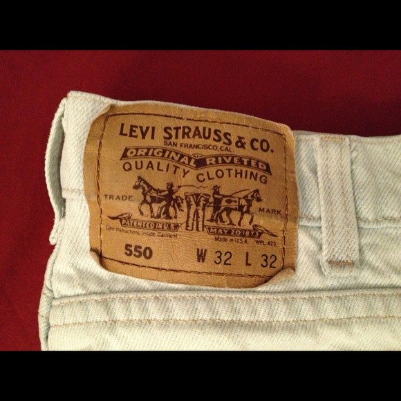 Levi classic 550 cut off shorts - Picture 3 of 4