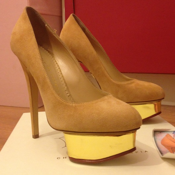 Charlotte Olympia "Dolly Orchid" Pump 36.5 6 1/2 - Picture 4 of 4