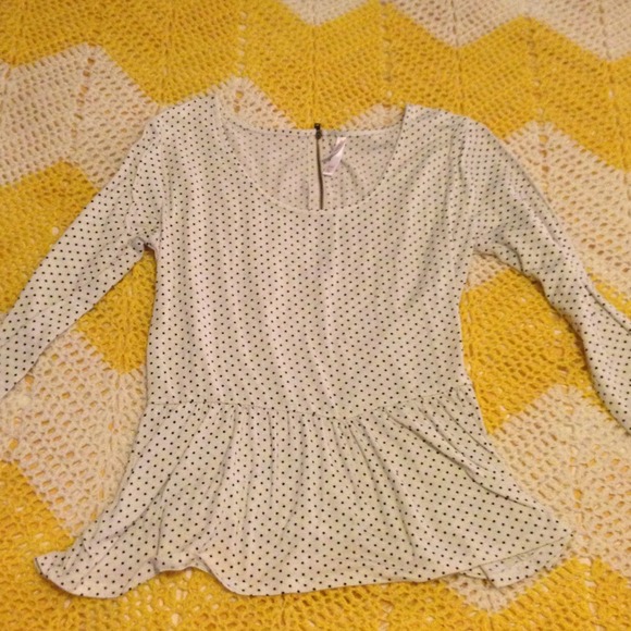 💌SOLD💌polka dot peplum