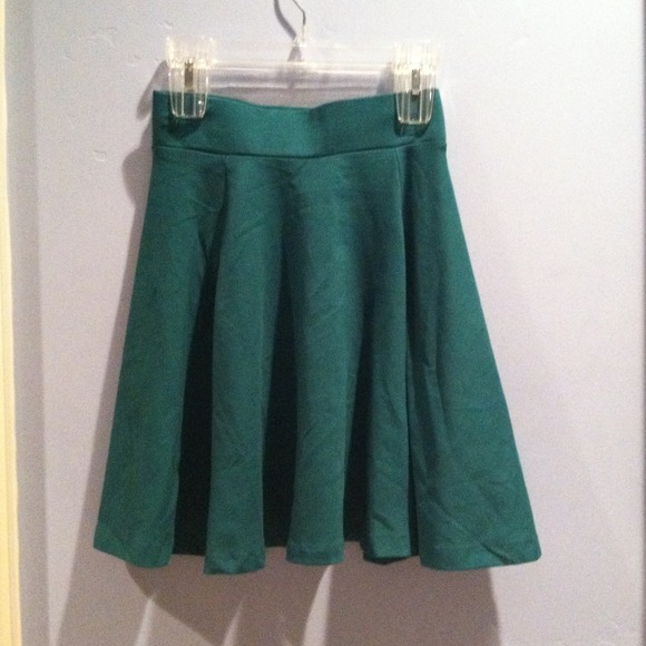 Green skater skirt