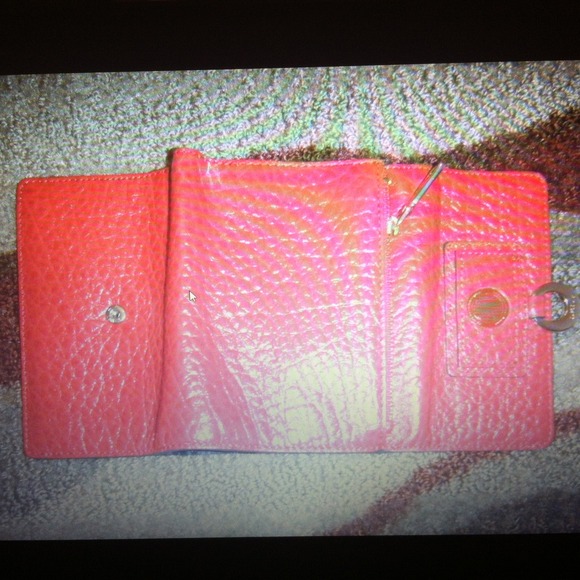 New without tags, DKNY Red Leather Wallet - Picture 2 of 4