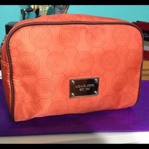 MICHAEL KORS Makeup Bag
