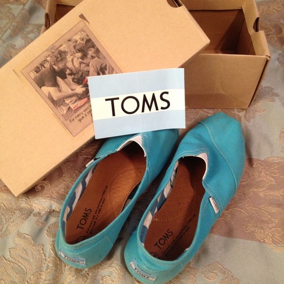 Women's Aqua TOMS