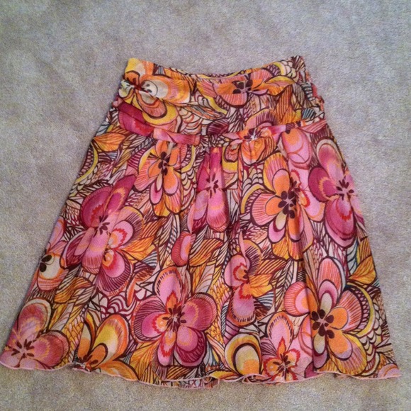 Skirt - Picture 1 of 1