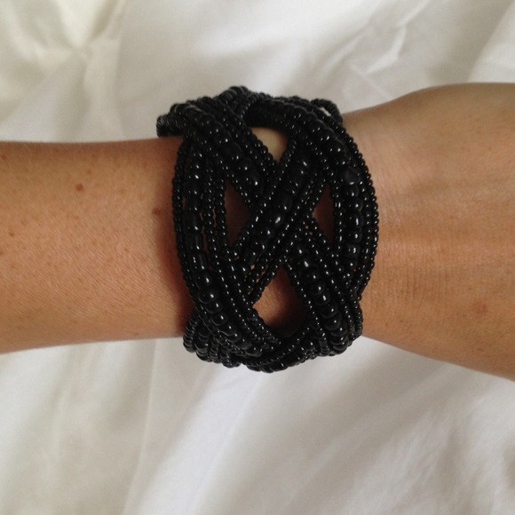 Beaded cuff bracelet - Picture 2 of 3