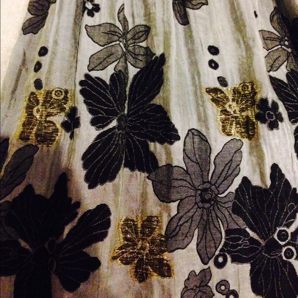 🚫SOLD!🚫 Edgy grey and metallic dress - Picture 2 of 3