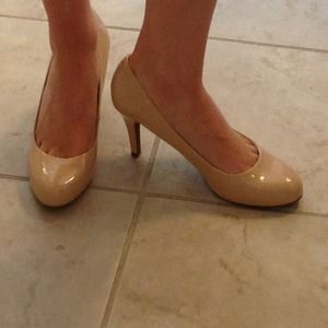 Franco Sarto new with tags nude pumps!
