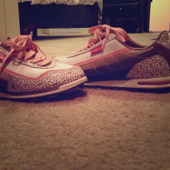 Pastry shoes