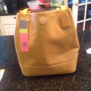✨✨1/2 PRICE✨✨Tory Burch Michelle tote