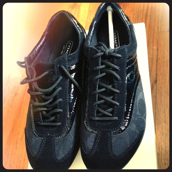 💜COACH SNEAKERS💜