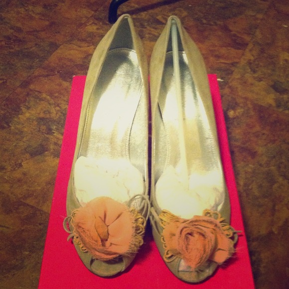 Brand New Raffia rose suede peep toe J Crew Shoes