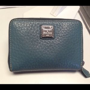 Authentic Dooney & Bourke Wallet JUST REDUCED!!!