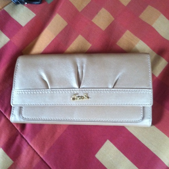 Authentic Champagne Coach Wallet