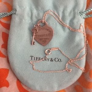 SOLD! Authentic Tiffany&Co necklace