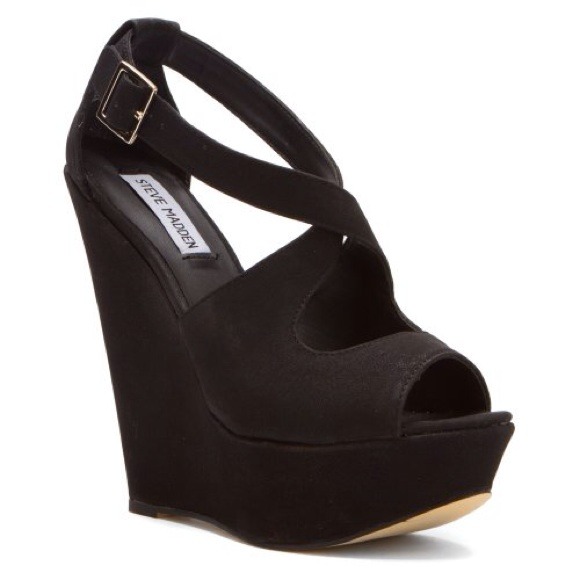 Black wedges.. Very sexy