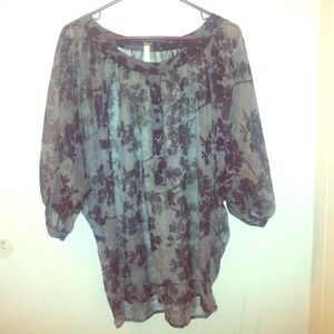 Sheer black and grey floral Kensie top